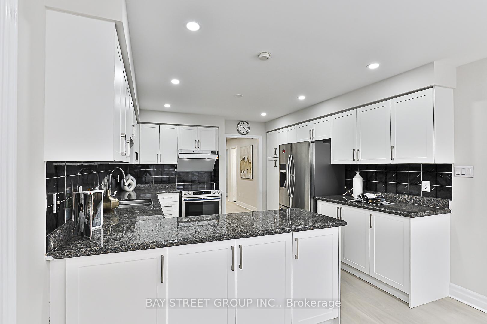 Photo 18 of 226 Highglen Avenue, Markham, Milliken Mills East — HOMEH