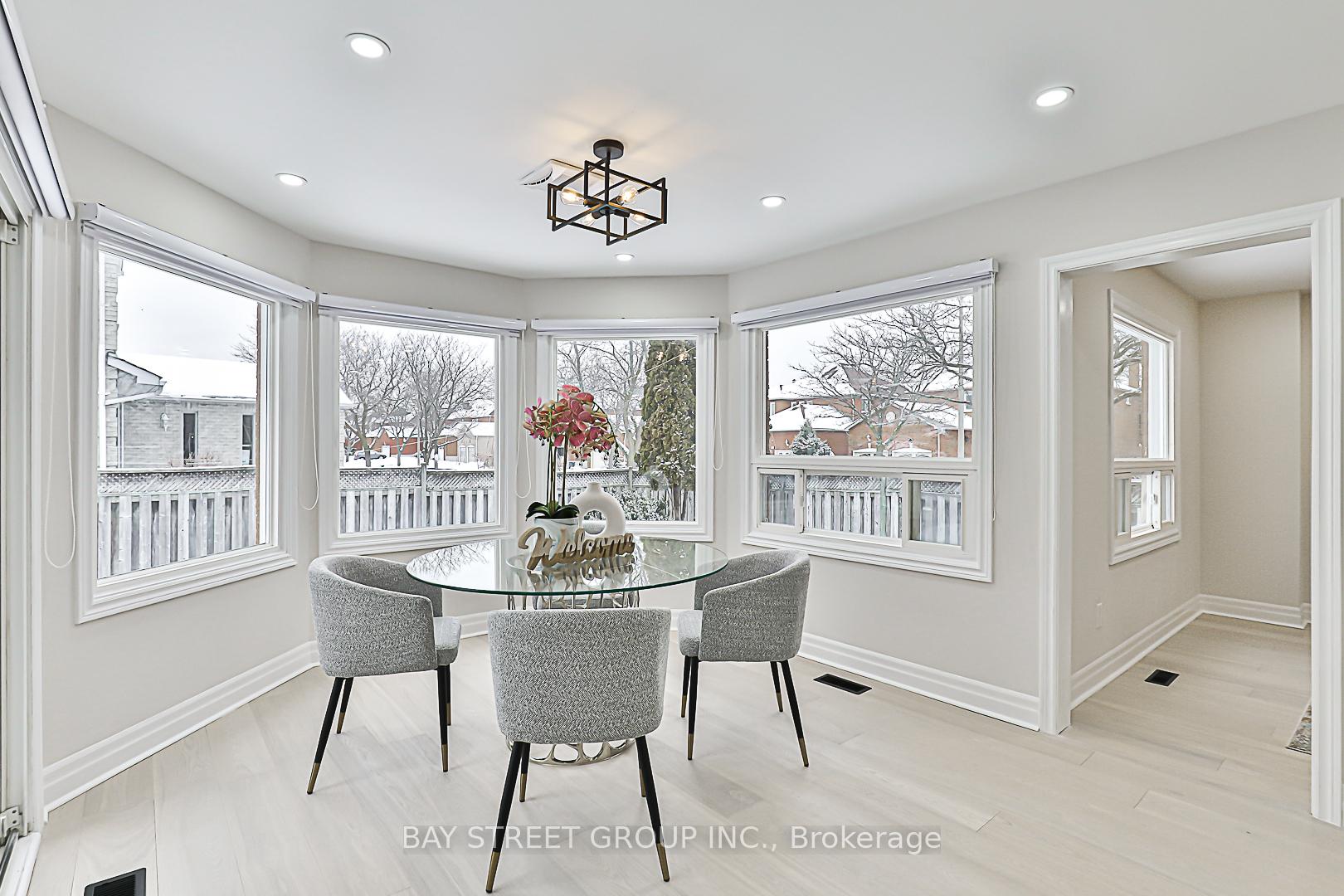 Photo 19 of 226 Highglen Avenue, Markham, Milliken Mills East — HOMEH