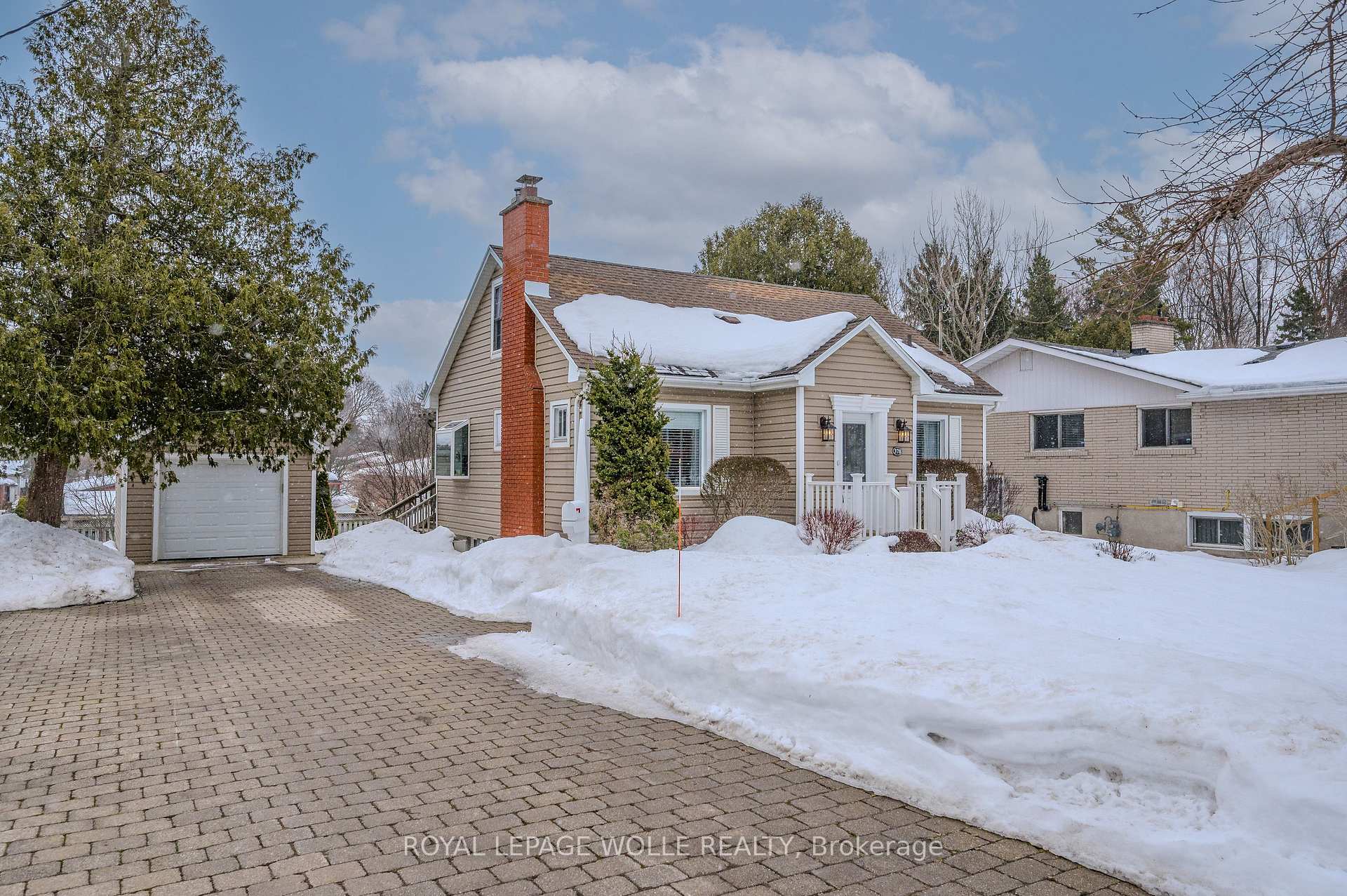 Photo 3 of 378 Albert Street, Waterloo — HOMEH