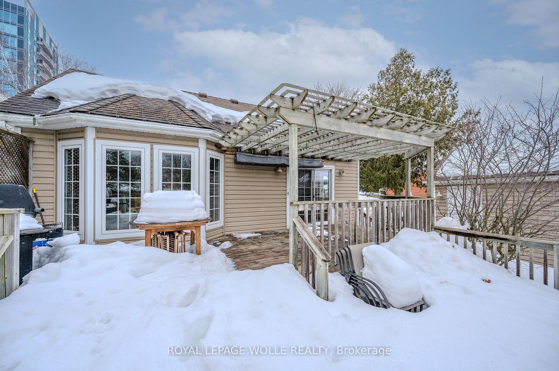 Photo 38 of 378 Albert Street, Waterloo — HOMEH
