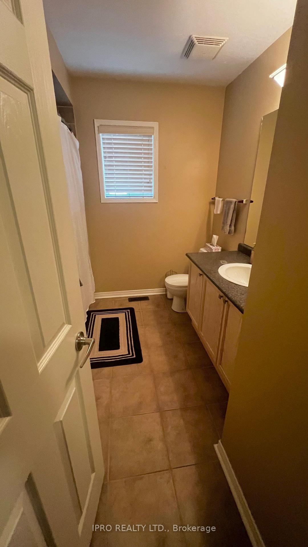 Photo 10 of 26 Atlantis Drive, Whitby, Blue Grass Meadows — HOMEH