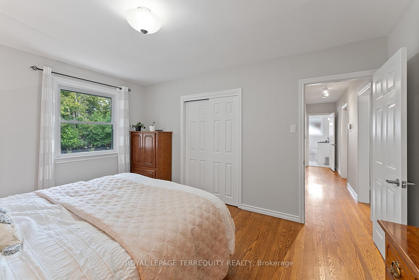 Photo 15 of 329 Cochrane Street, Whitby, Downtown Whitby — HOMEH