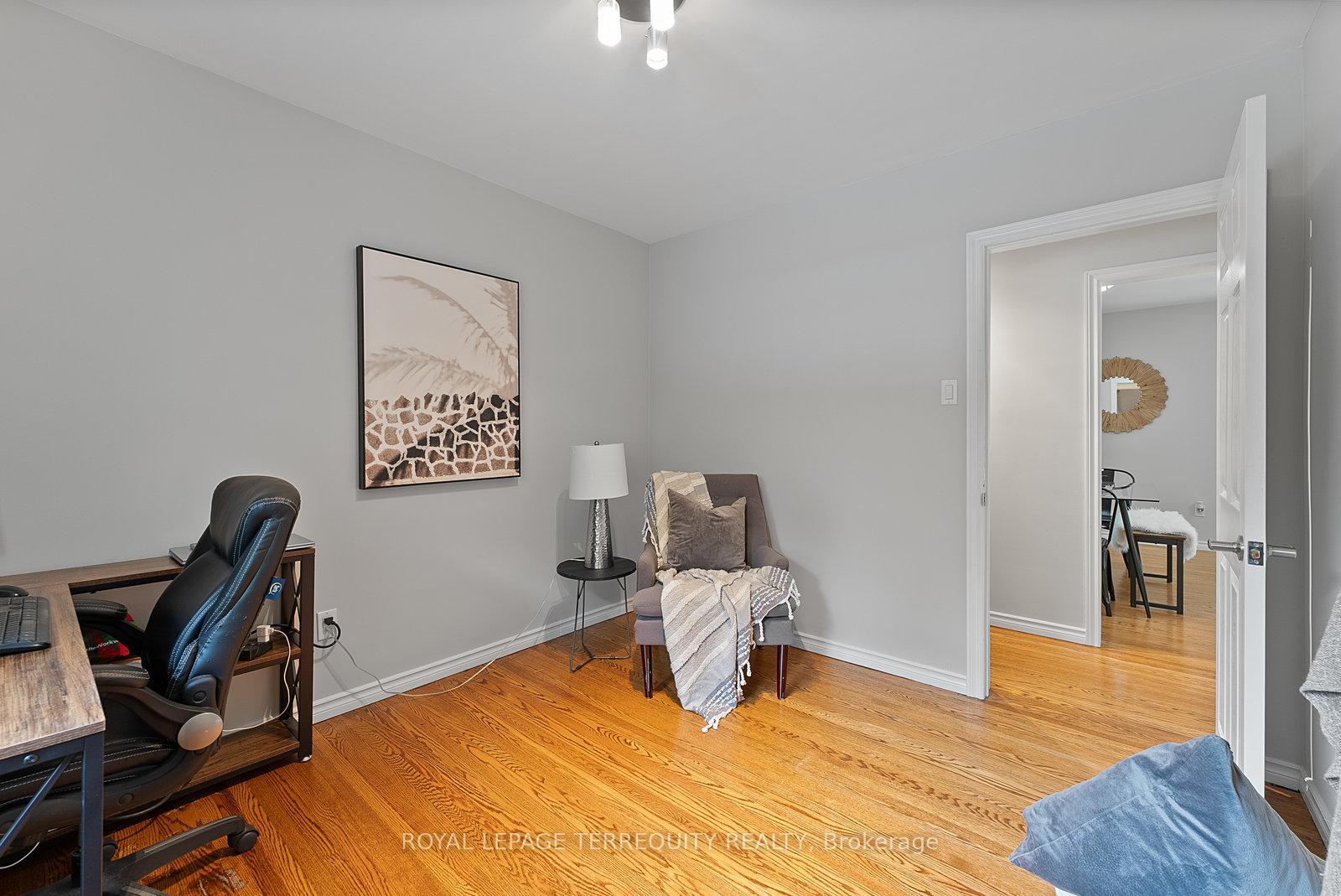 Photo 20 of 329 Cochrane Street, Whitby, Downtown Whitby — HOMEH