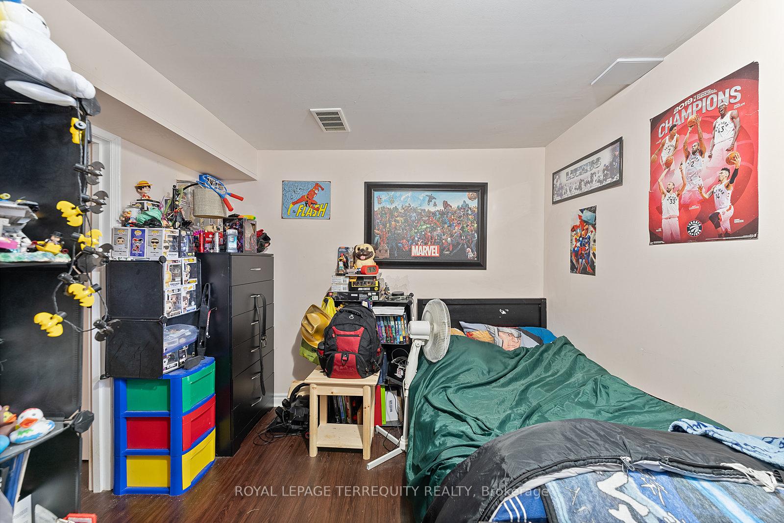 Photo 27 of 329 Cochrane Street, Whitby, Downtown Whitby — HOMEH