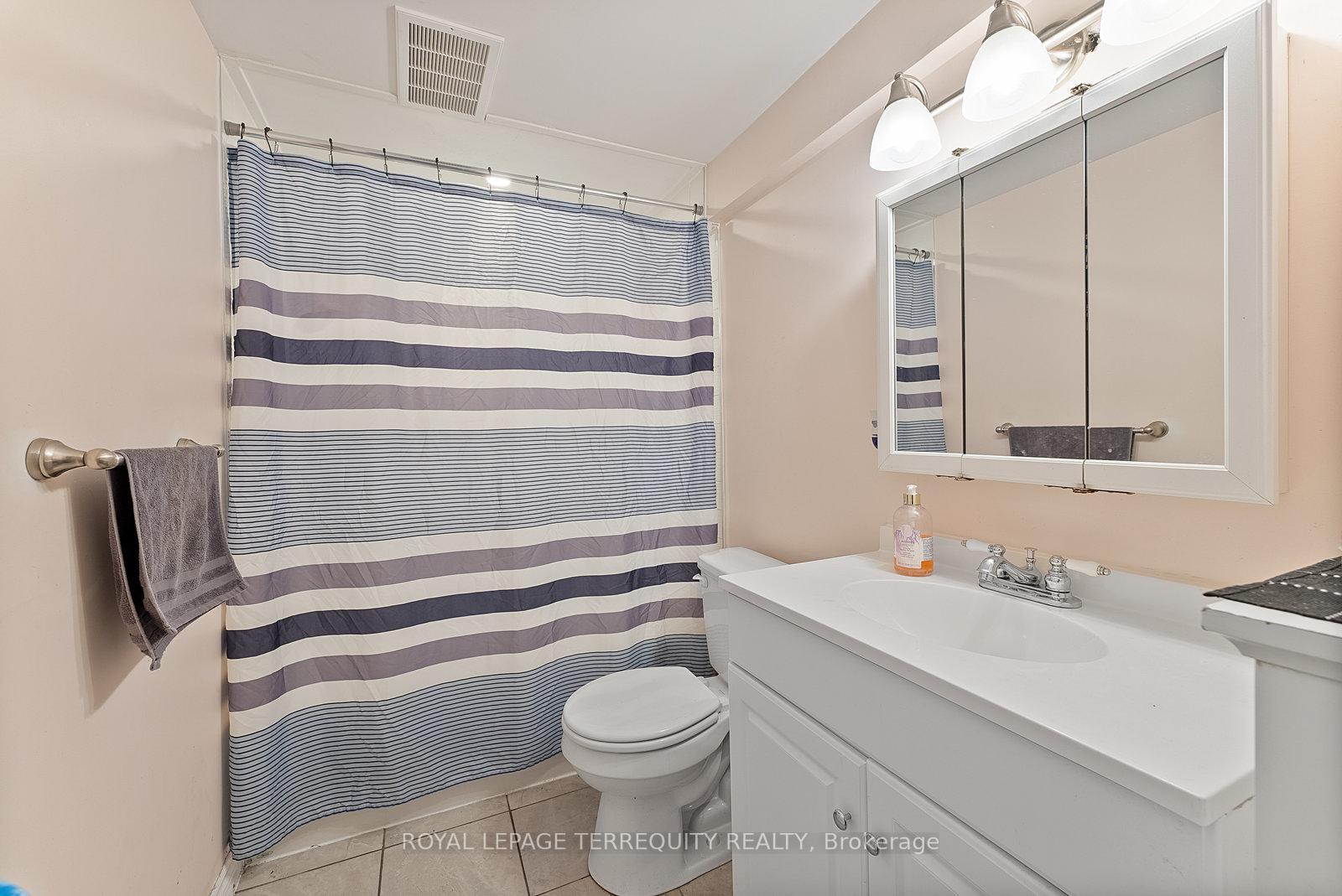 Photo 28 of 329 Cochrane Street, Whitby, Downtown Whitby — HOMEH