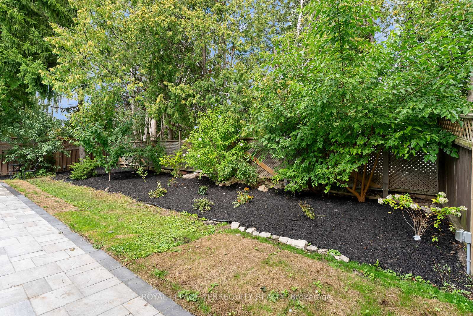 Photo 36 of 329 Cochrane Street, Whitby, Downtown Whitby — HOMEH