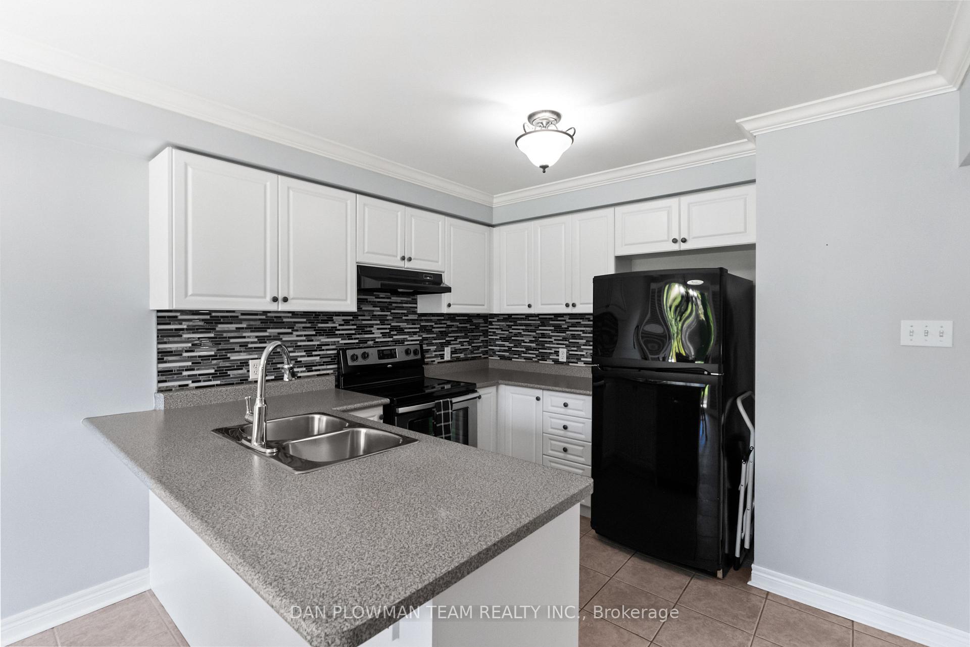 Photo 8 of 6 Tormina Boulevard, Whitby, Taunton North — HOMEH