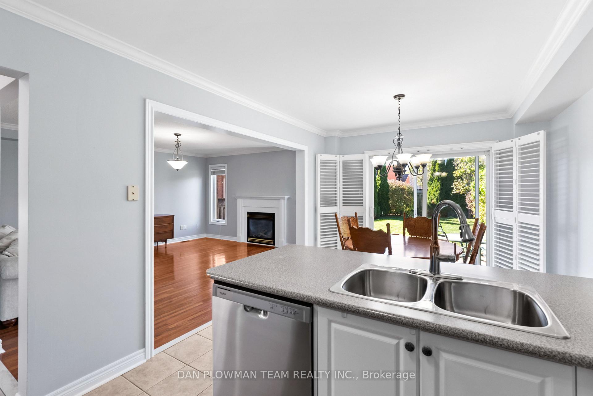 Photo 9 of 6 Tormina Boulevard, Whitby, Taunton North — HOMEH