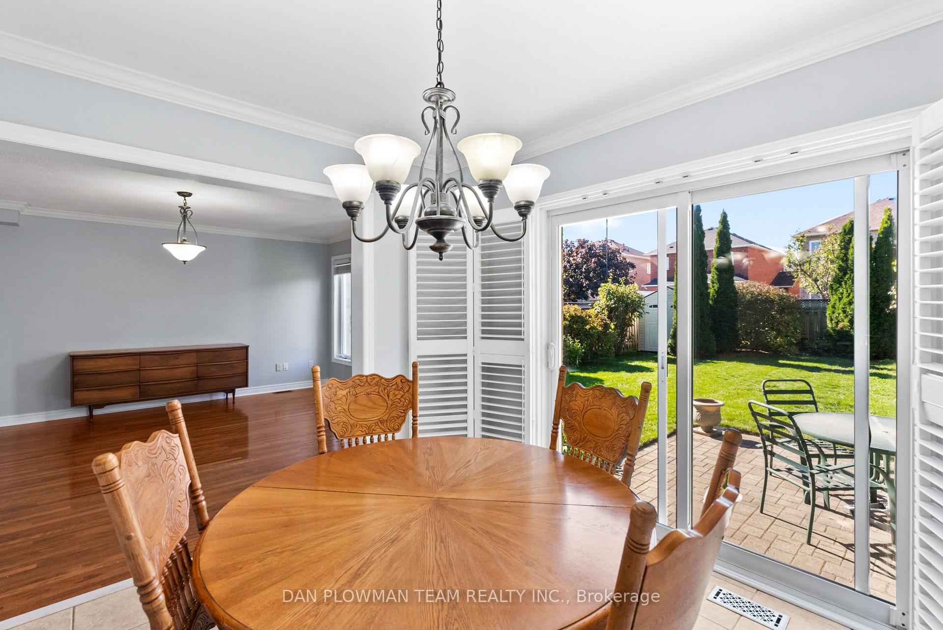 Photo 10 of 6 Tormina Boulevard, Whitby, Taunton North — HOMEH