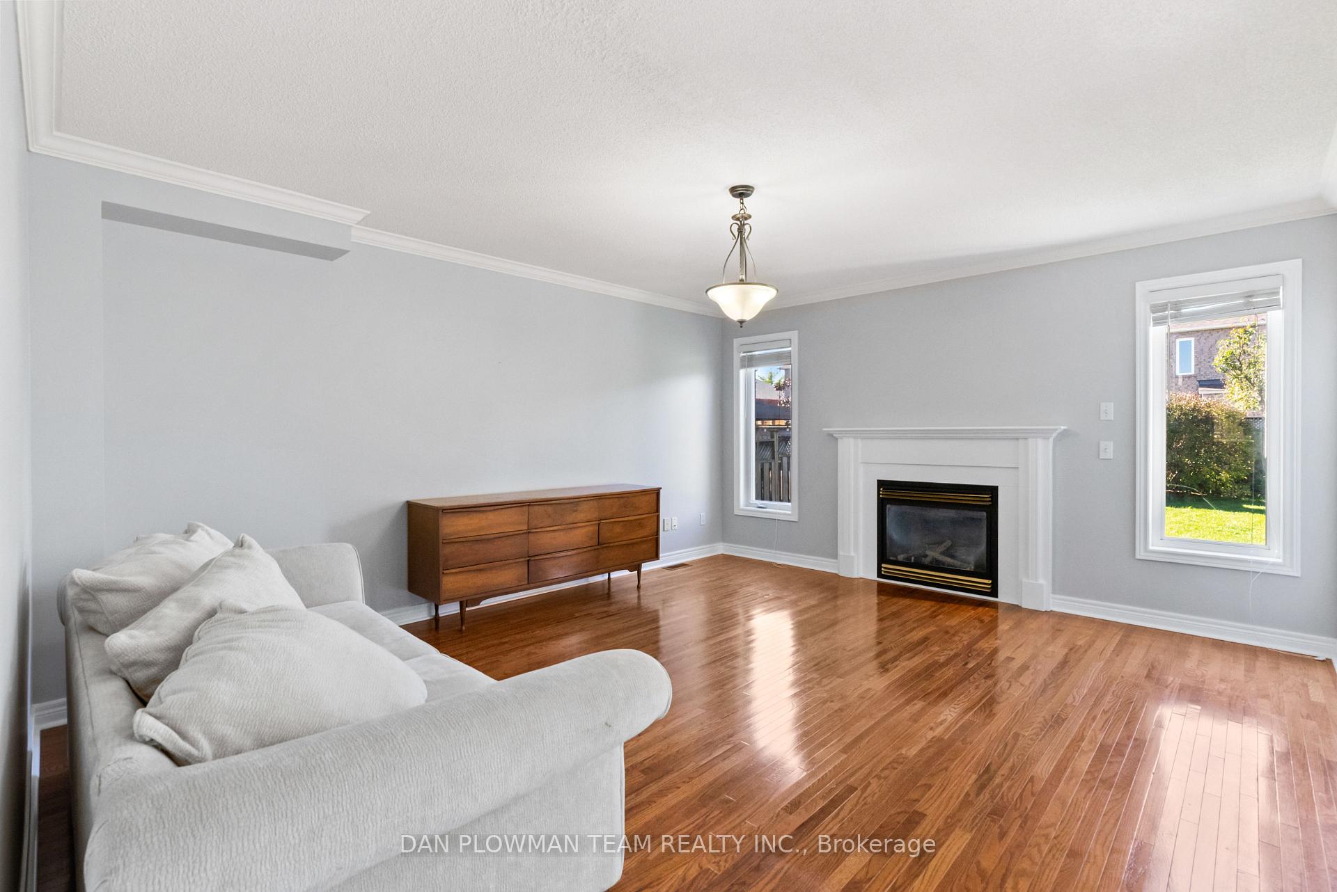 Photo 11 of 6 Tormina Boulevard, Whitby, Taunton North — HOMEH