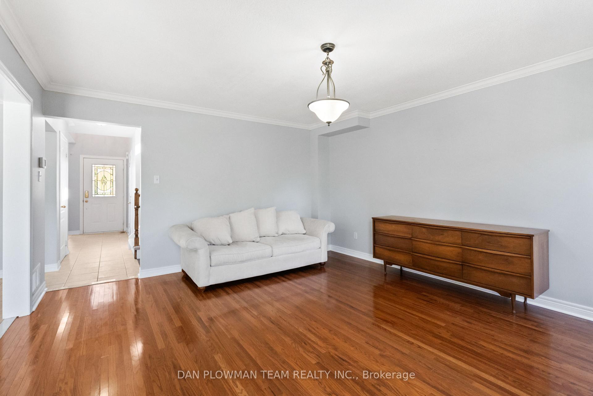 Photo 13 of 6 Tormina Boulevard, Whitby, Taunton North — HOMEH