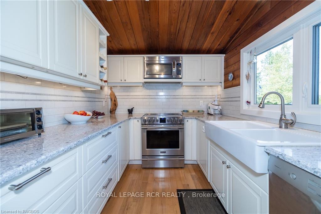 Photo 10 of 424135 Concession Road 6, West Grey — HOMEH