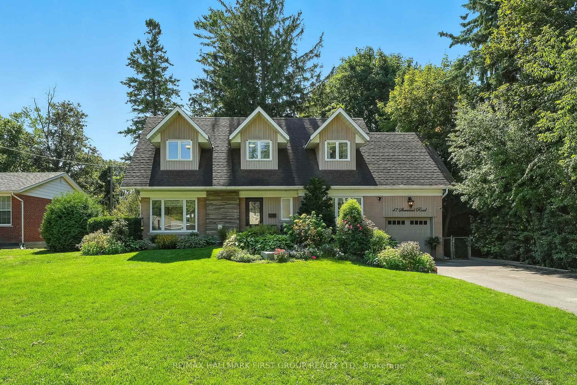 Front of 47 Sherwood Road E