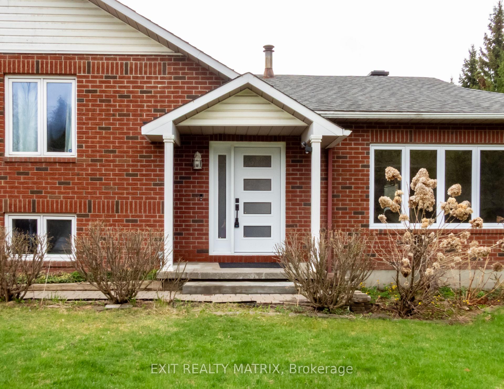 Photo 3 of 2418 Rideau Road, Ottawa, Riverside South — HOMEH