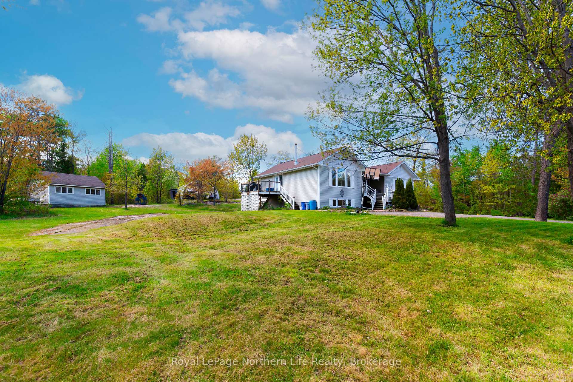 Photo 6 of 31 Arbour Road, West Nipissing, Lavigne — HOMEH
