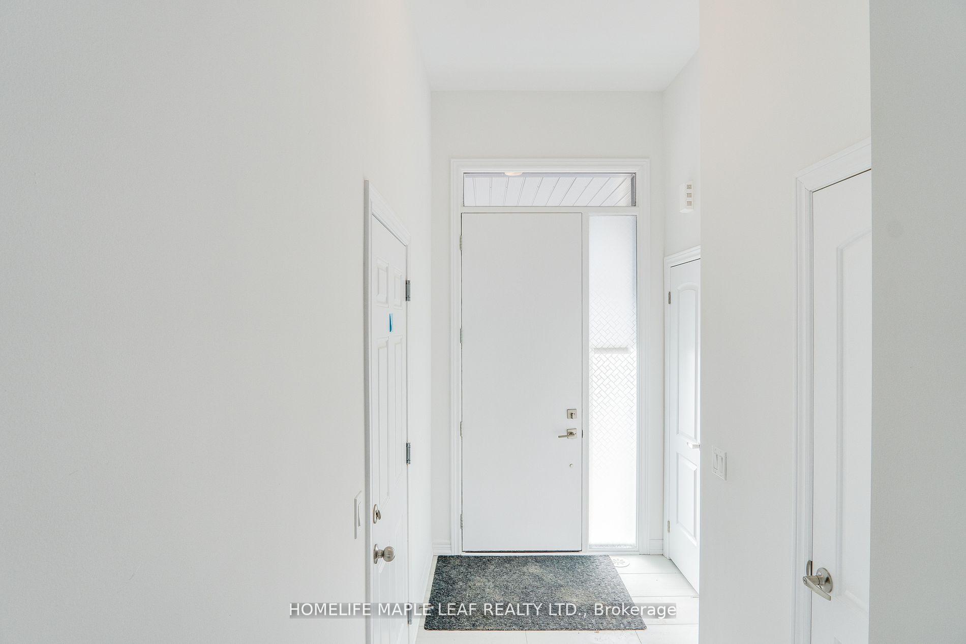 Photo 5 of 48 Sorbara Way, Whitby, Brooklin — HOMEH