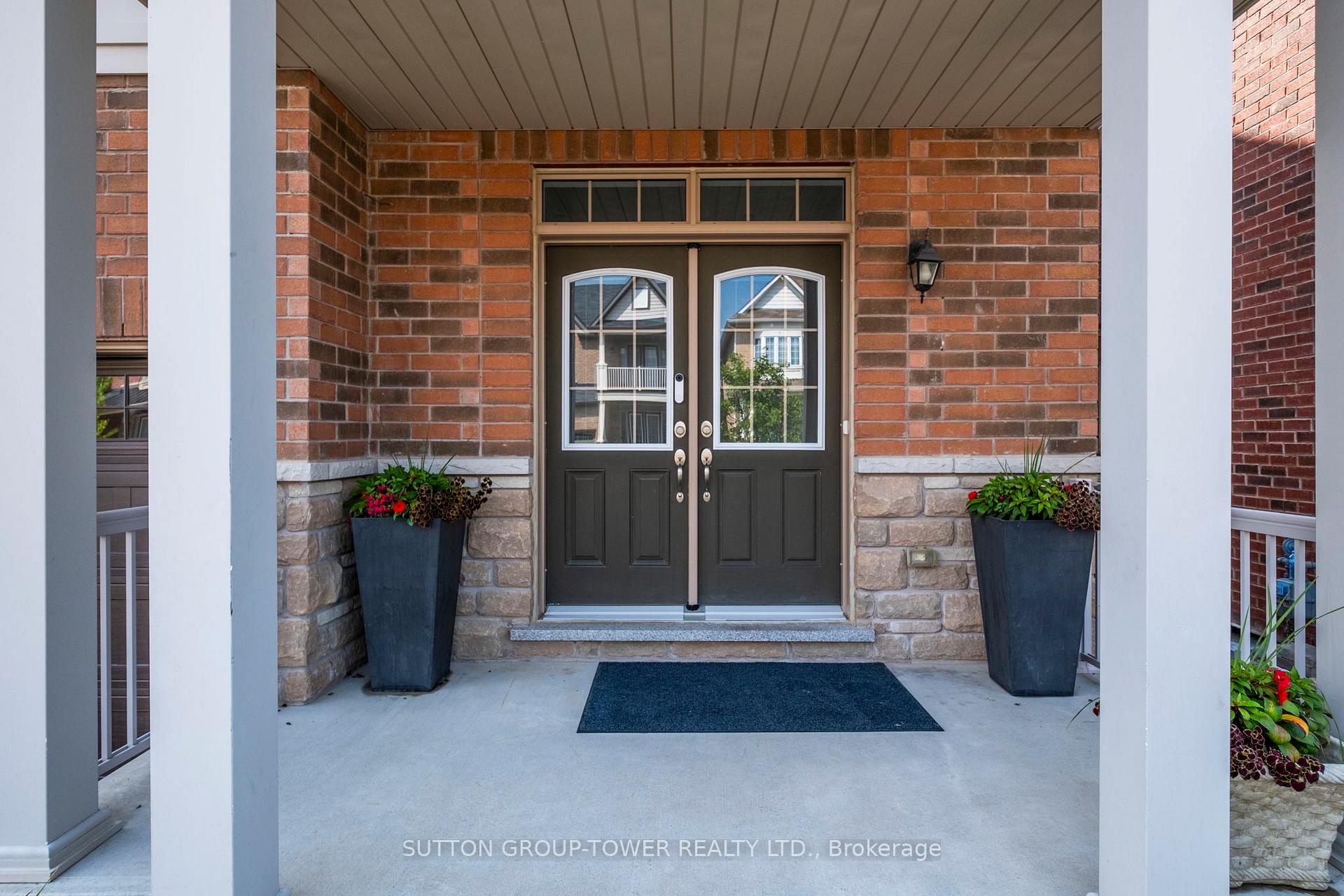 Photo 3 of 10 Alistair Crescent, Vaughan, Kleinburg — HOMEH
