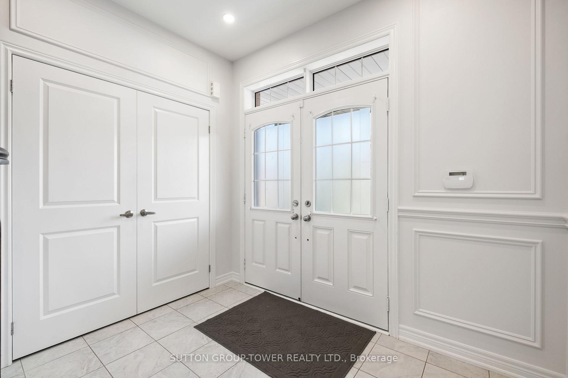 Photo 4 of 10 Alistair Crescent, Vaughan, Kleinburg — HOMEH