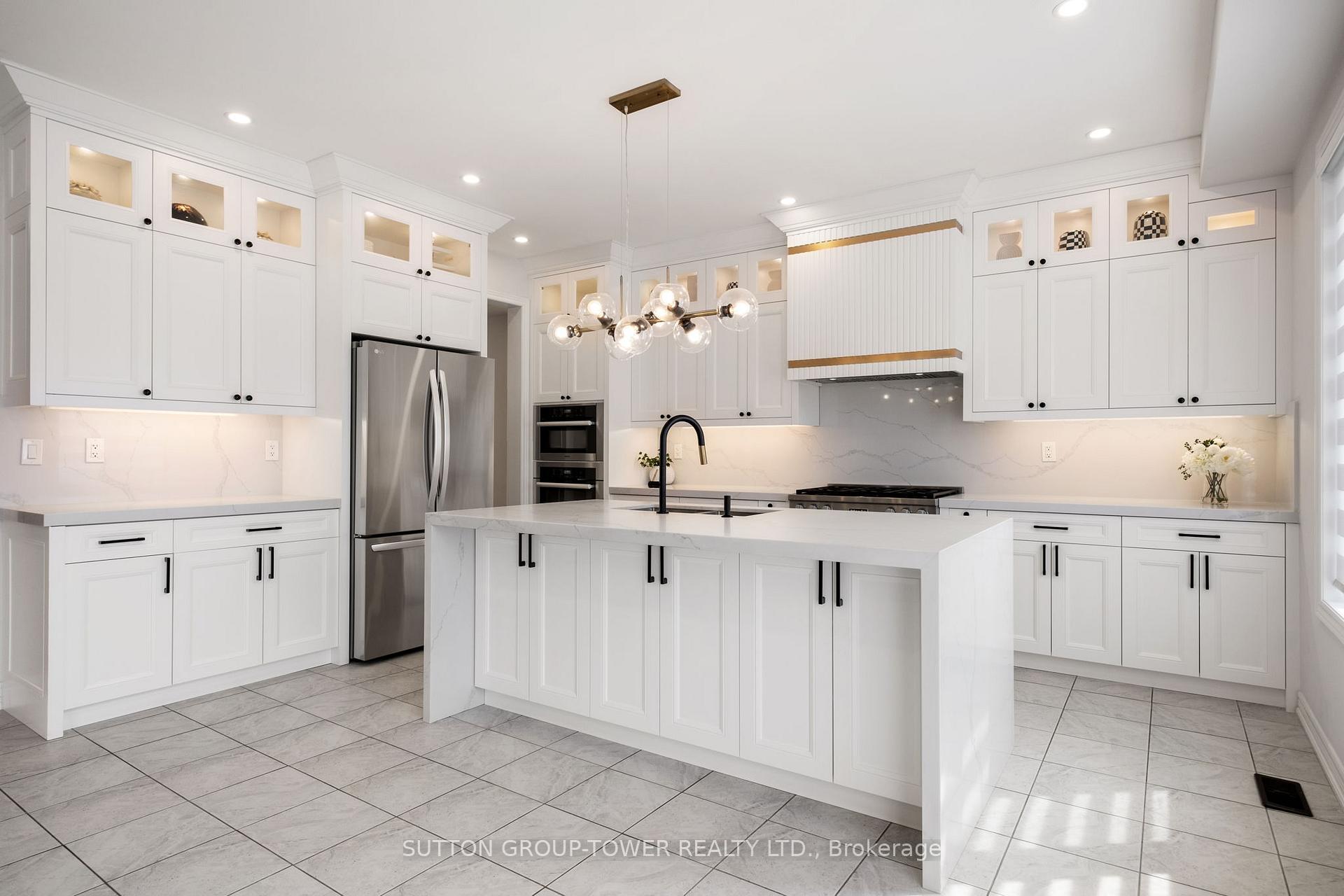 Photo 14 of 10 Alistair Crescent, Vaughan, Kleinburg — HOMEH