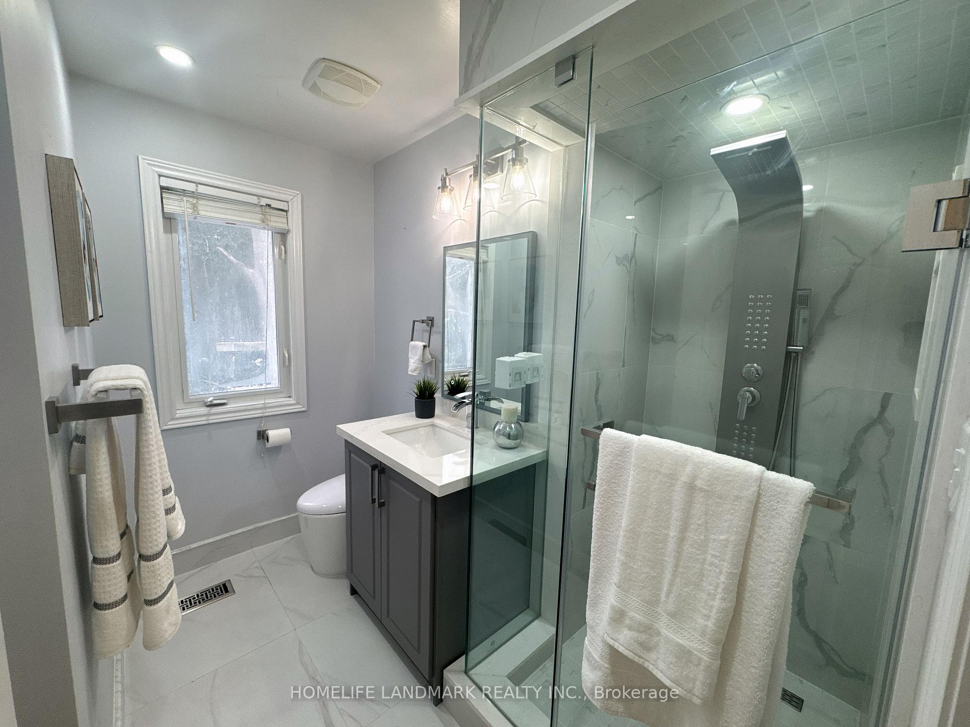 Photo 17 of 22 Milne Lane, Markham, Bullock — HOMEH