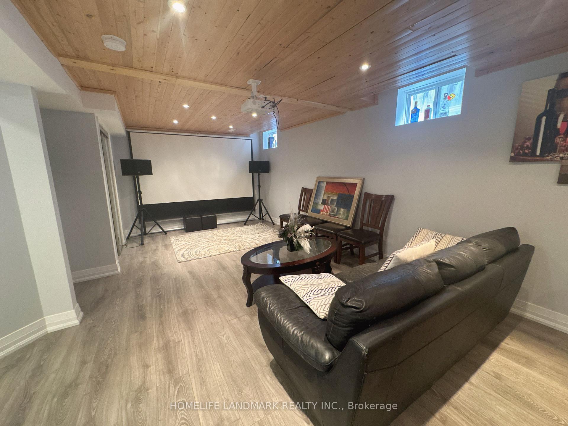 Photo 19 of 22 Milne Lane, Markham, Bullock — HOMEH