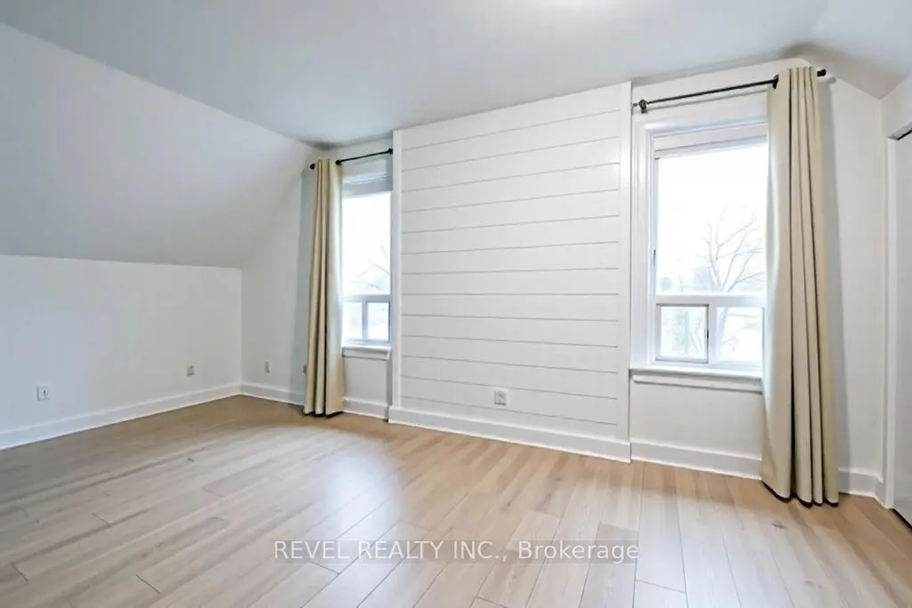 Photo 26 of 44 Parkside Drive, Barrie, Queen's Park — HOMEH