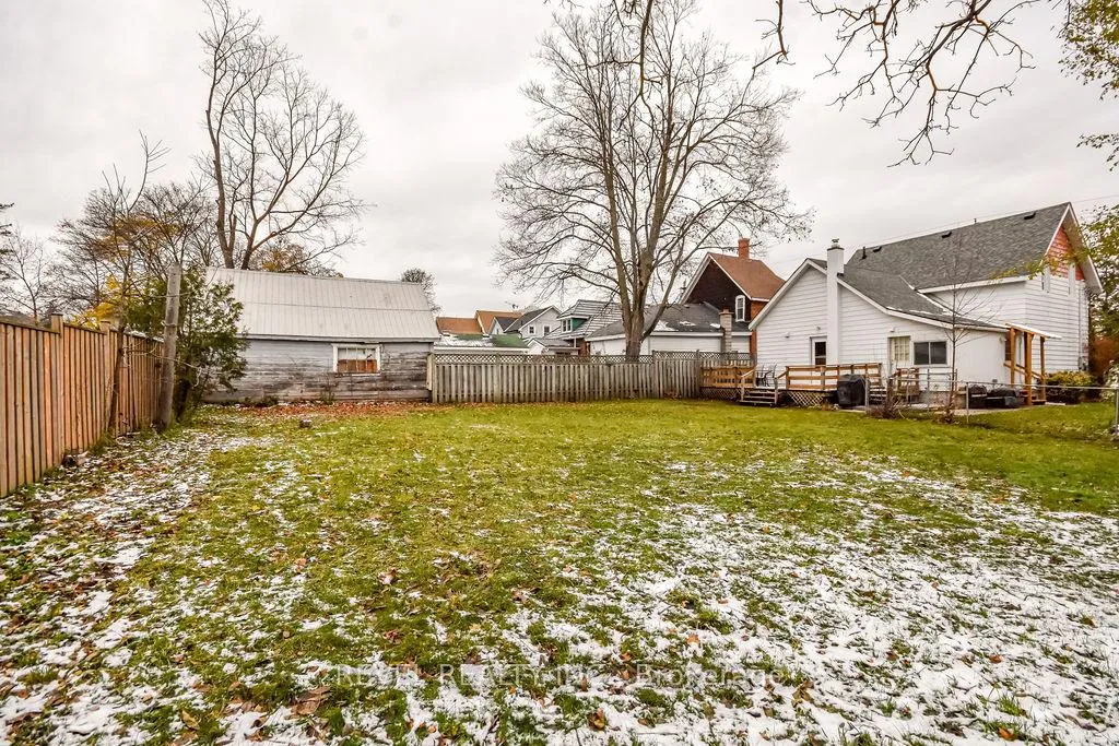 Photo 36 of 44 Parkside Drive, Barrie, Queen's Park — HOMEH