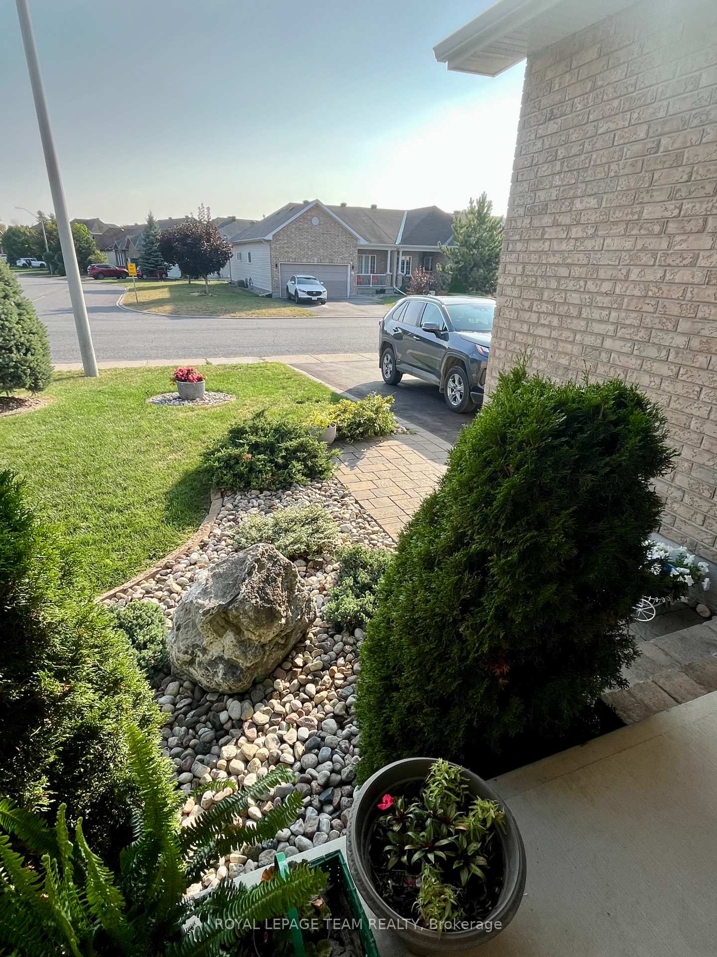 Photo 5 of 20 Moe Robillard Street, Arnprior — HOMEH