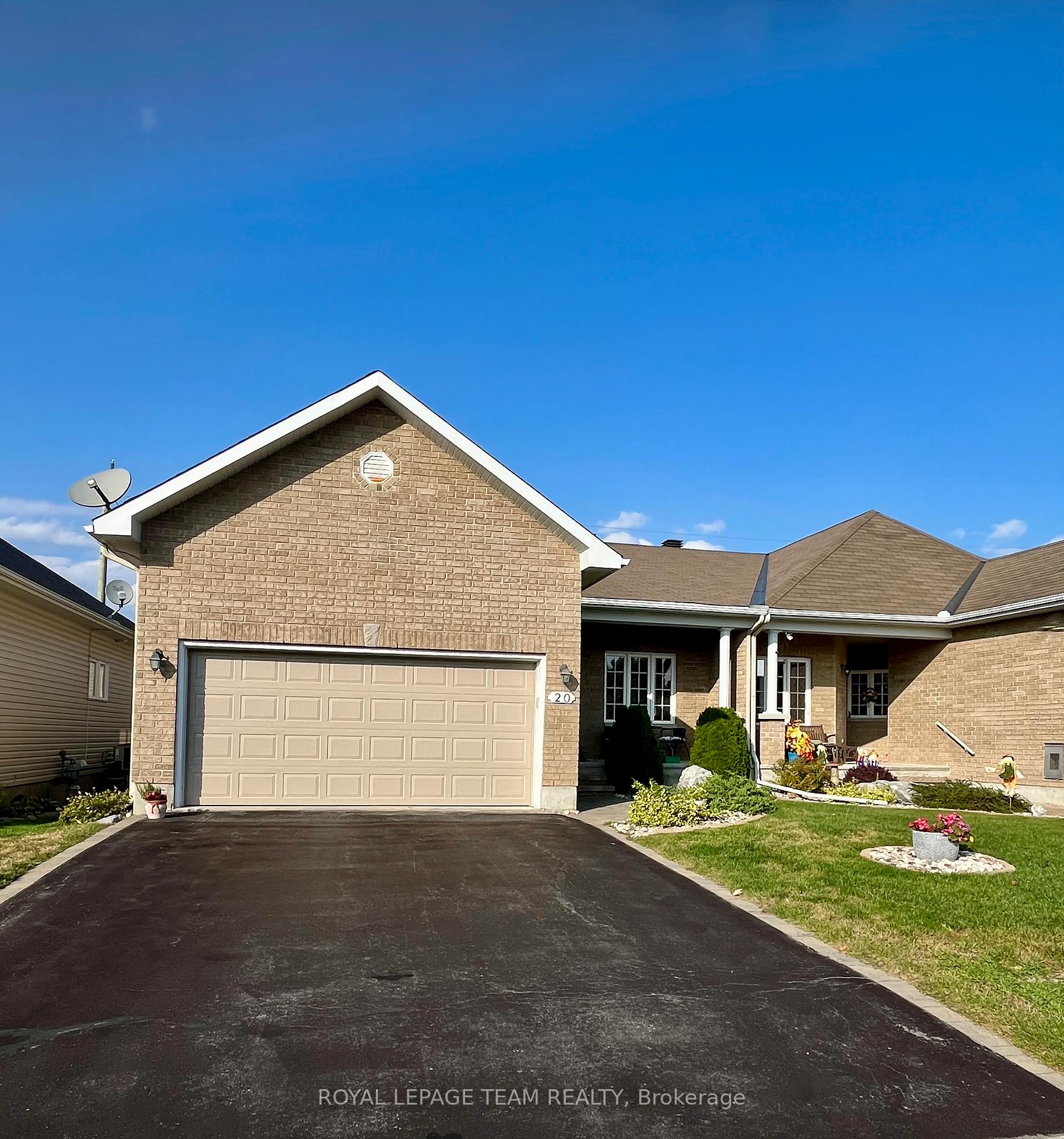 Photo 42 of 20 Moe Robillard Street, Arnprior — HOMEH