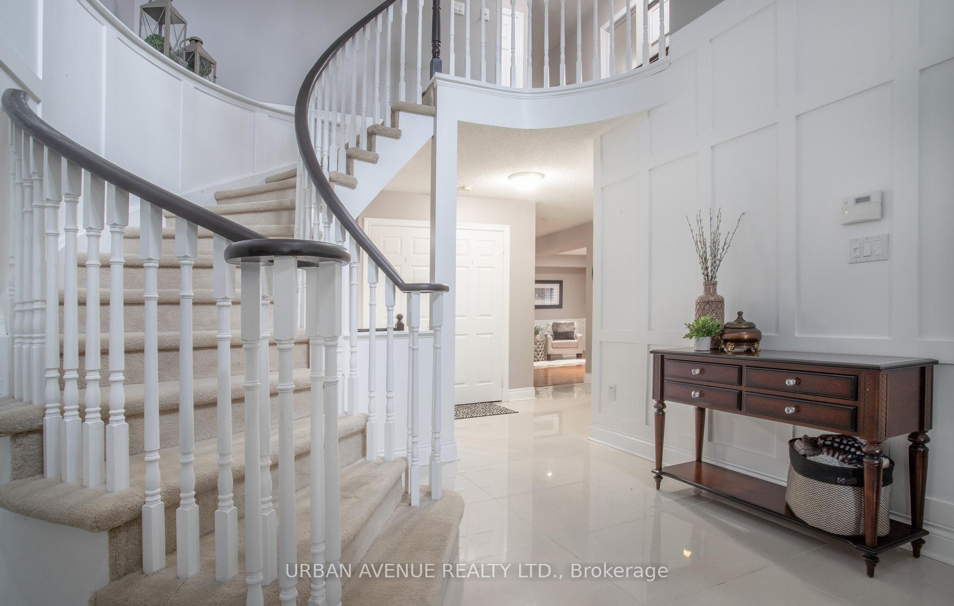 Photo 4 of 25 Darren Avenue, Whitby, Rolling Acres — HOMEH