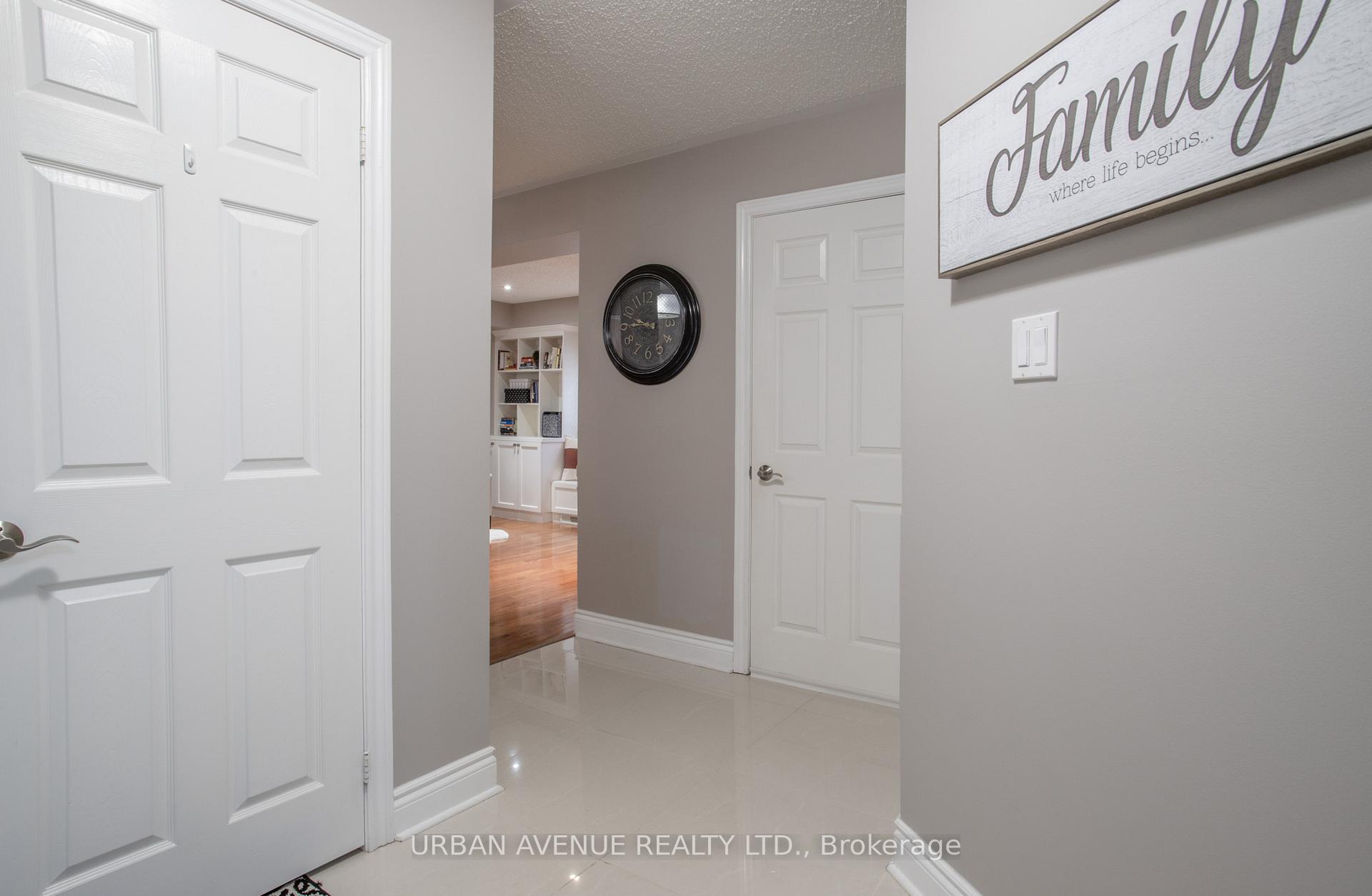 Photo 5 of 25 Darren Avenue, Whitby, Rolling Acres — HOMEH