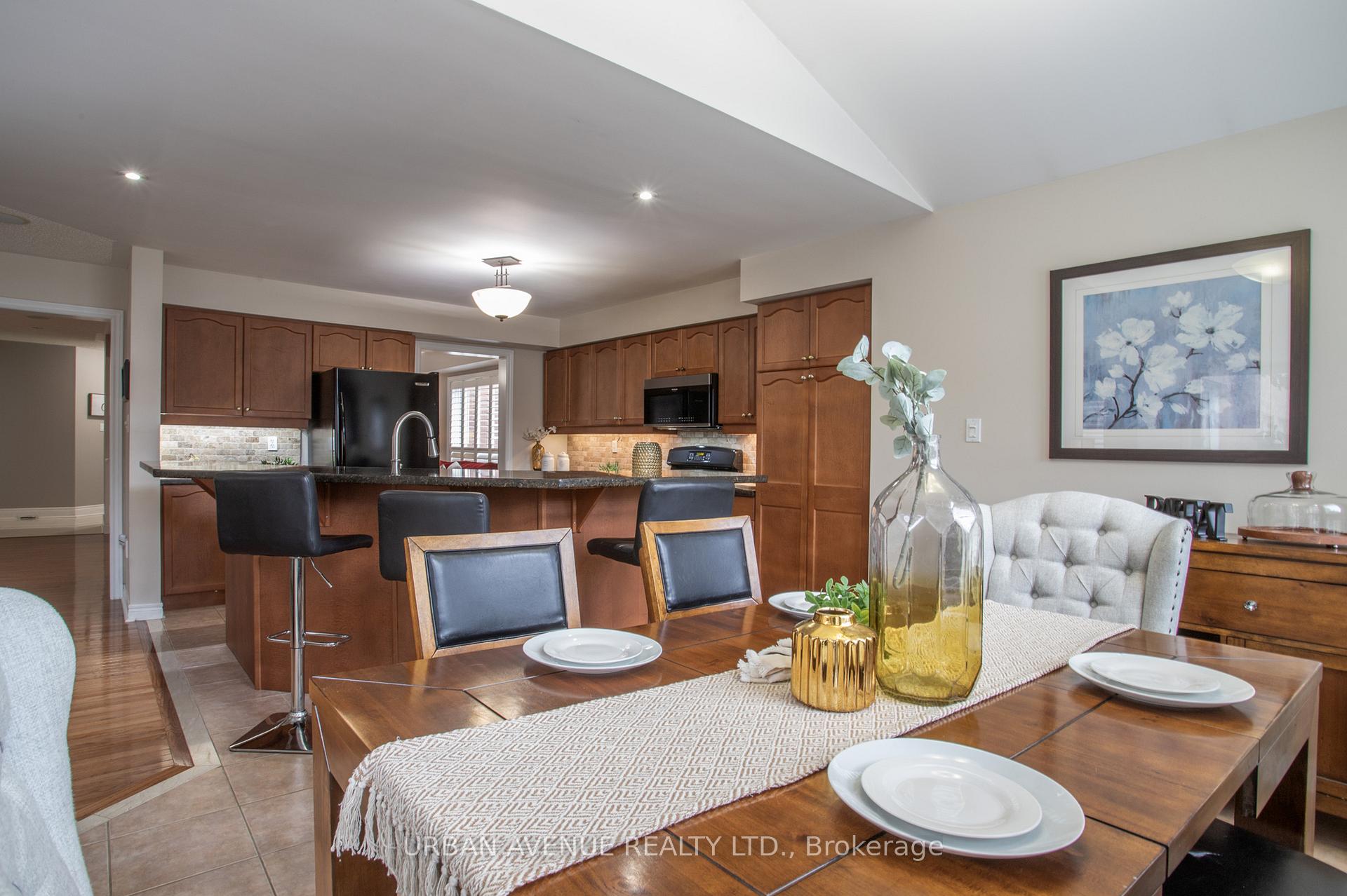 Photo 15 of 25 Darren Avenue, Whitby, Rolling Acres — HOMEH