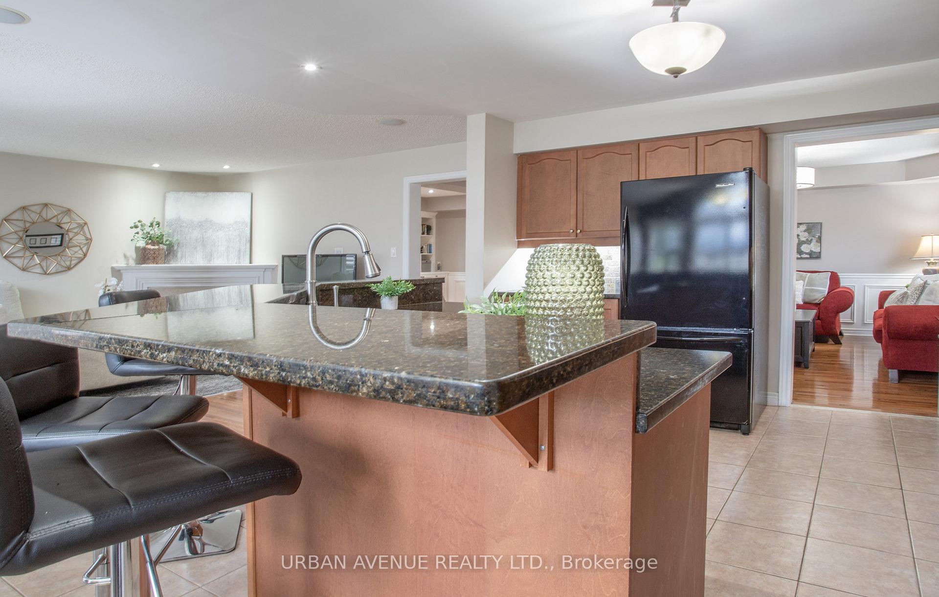 Photo 20 of 25 Darren Avenue, Whitby, Rolling Acres — HOMEH