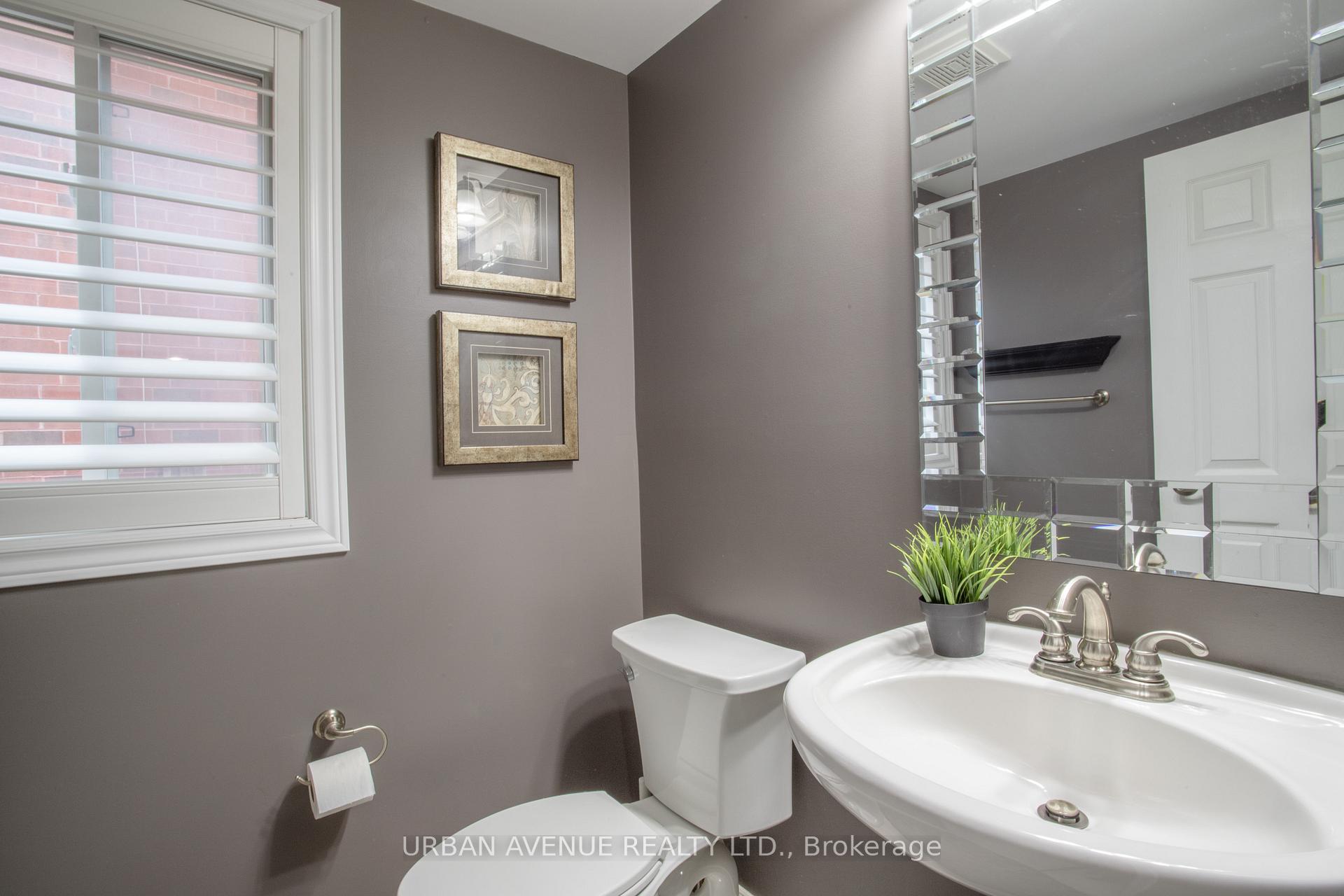 Photo 33 of 25 Darren Avenue, Whitby, Rolling Acres — HOMEH
