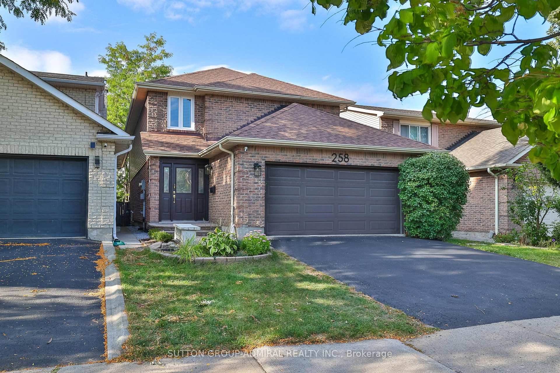 Photo 1 of 258 Mullen Drive, Vaughan, Brownridge — HOMEH