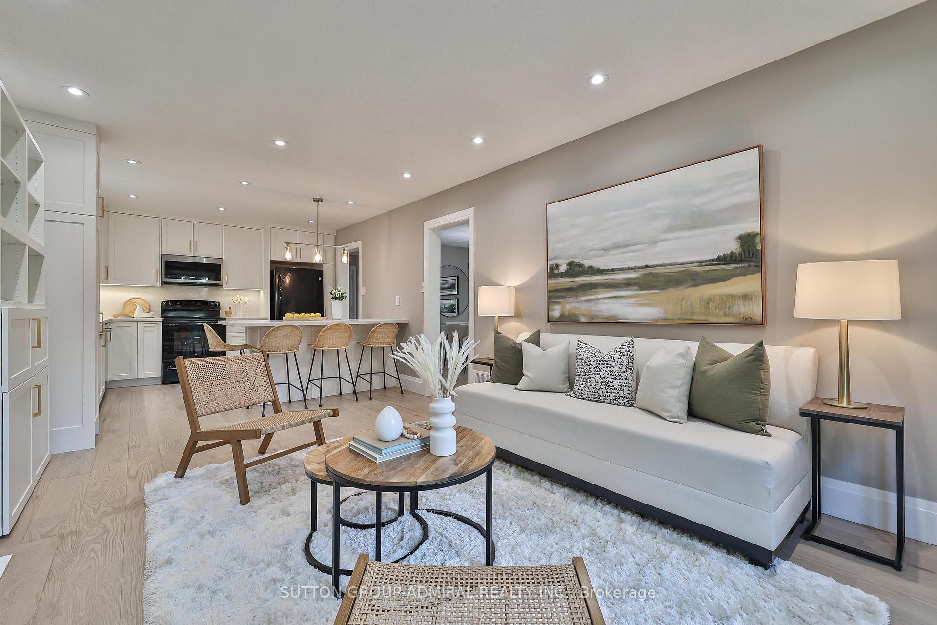 Photo 15 of 258 Mullen Drive, Vaughan, Brownridge — HOMEH