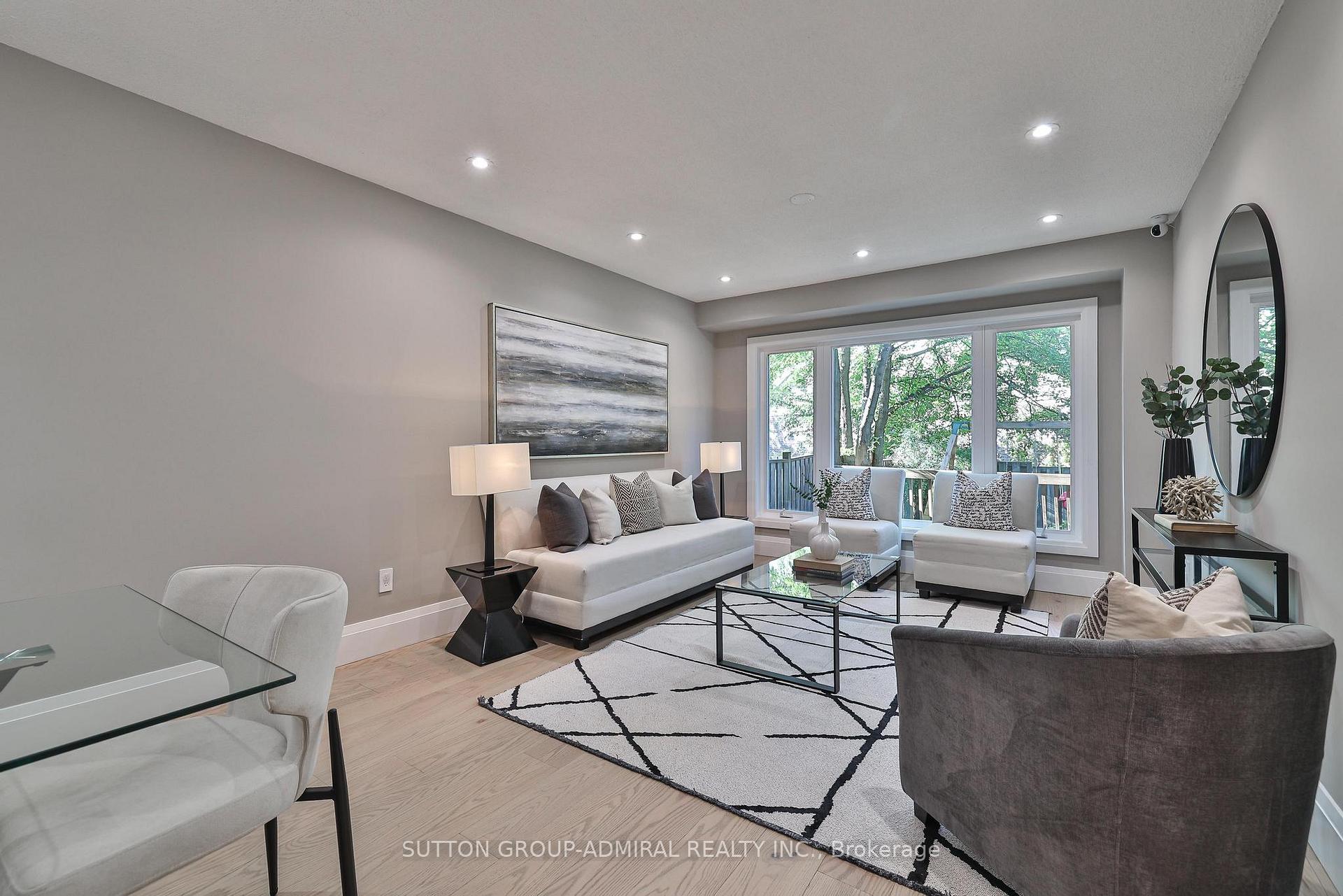 Photo 16 of 258 Mullen Drive, Vaughan, Brownridge — HOMEH