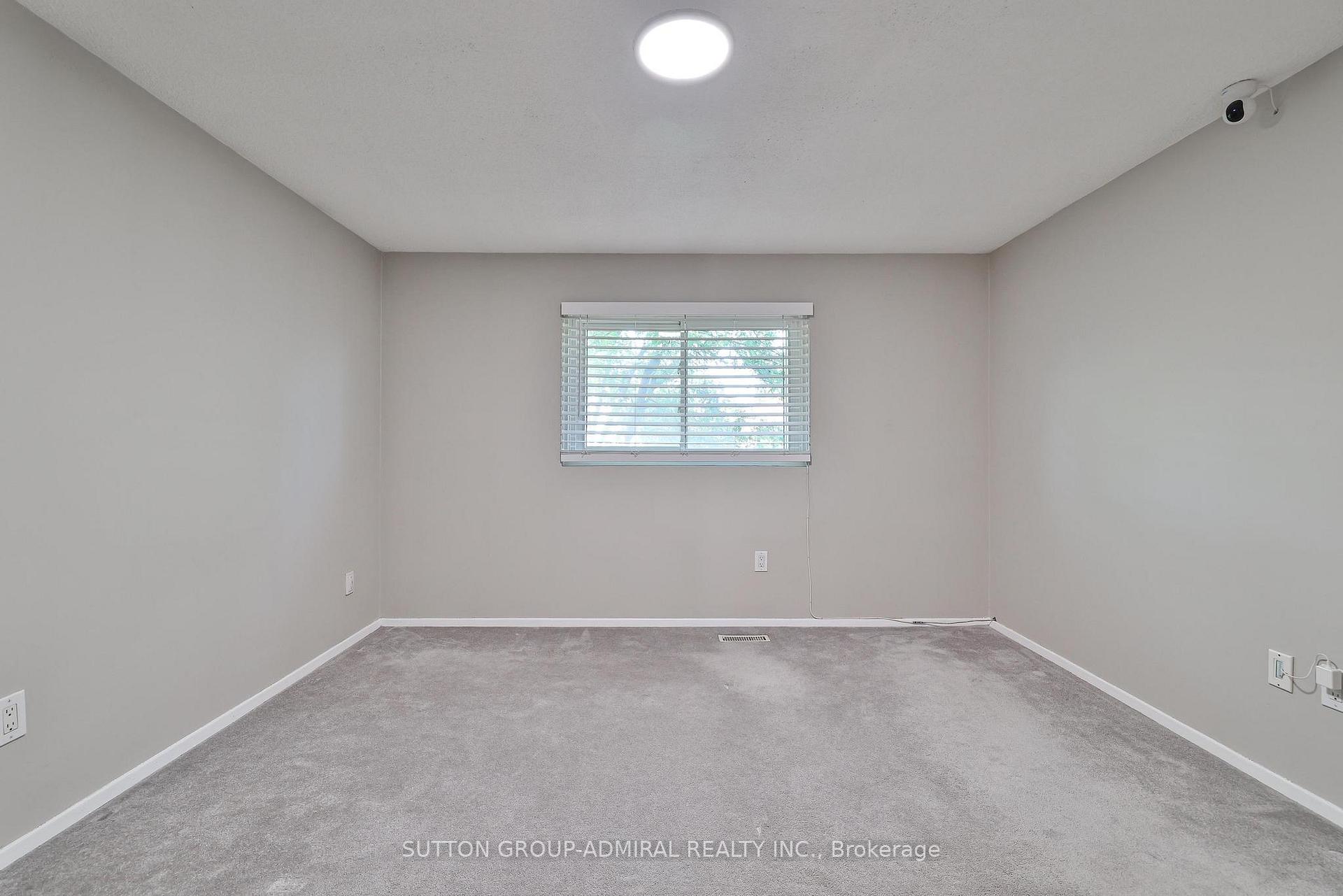 Photo 30 of 258 Mullen Drive, Vaughan, Brownridge — HOMEH