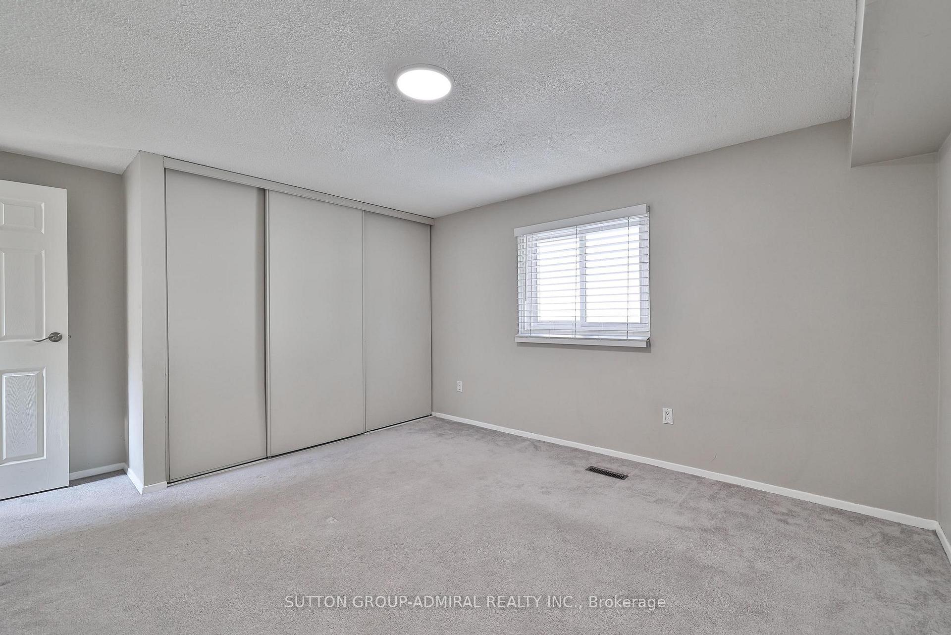 Photo 34 of 258 Mullen Drive, Vaughan, Brownridge — HOMEH
