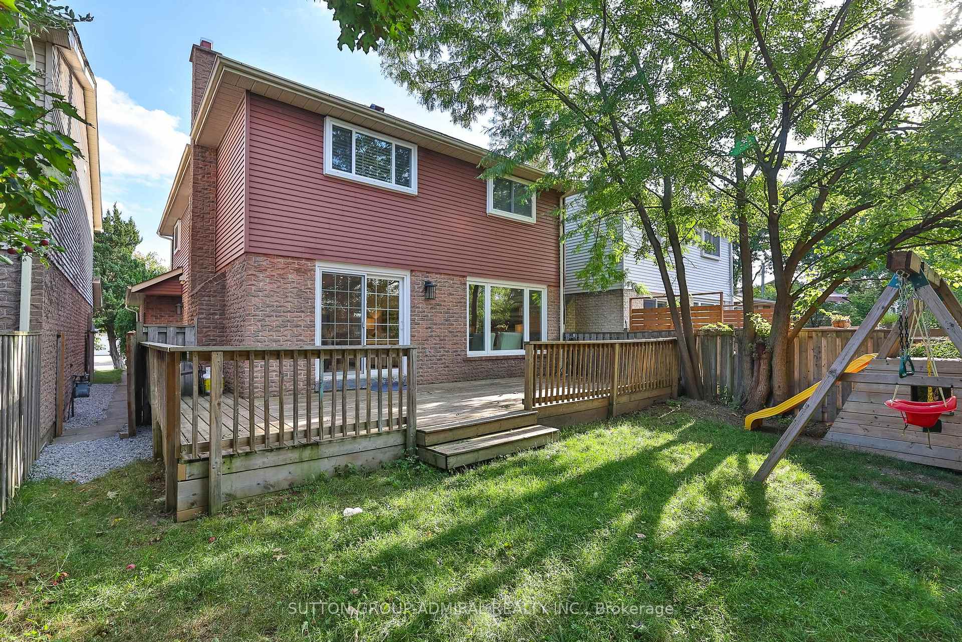 Photo 38 of 258 Mullen Drive, Vaughan, Brownridge — HOMEH