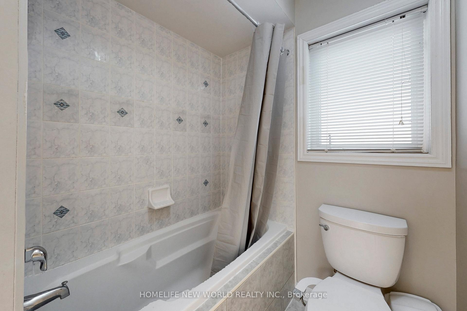 Photo 25 of 74 Saint James Avenue, Vaughan, Vellore Village — HOMEH
