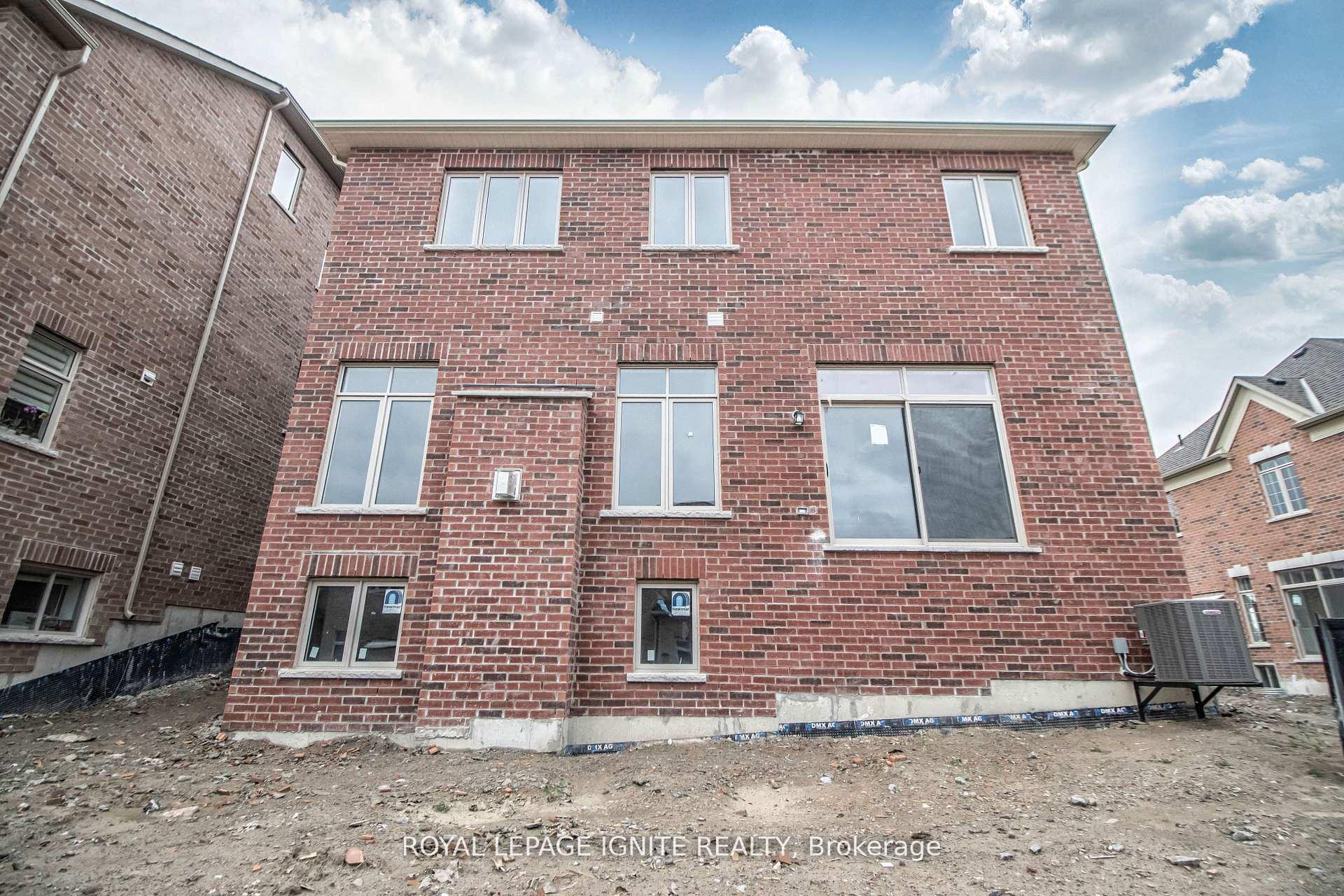 Photo 2 of 61 St Ives Crescent, Whitby, Rural Whitby — HOMEH