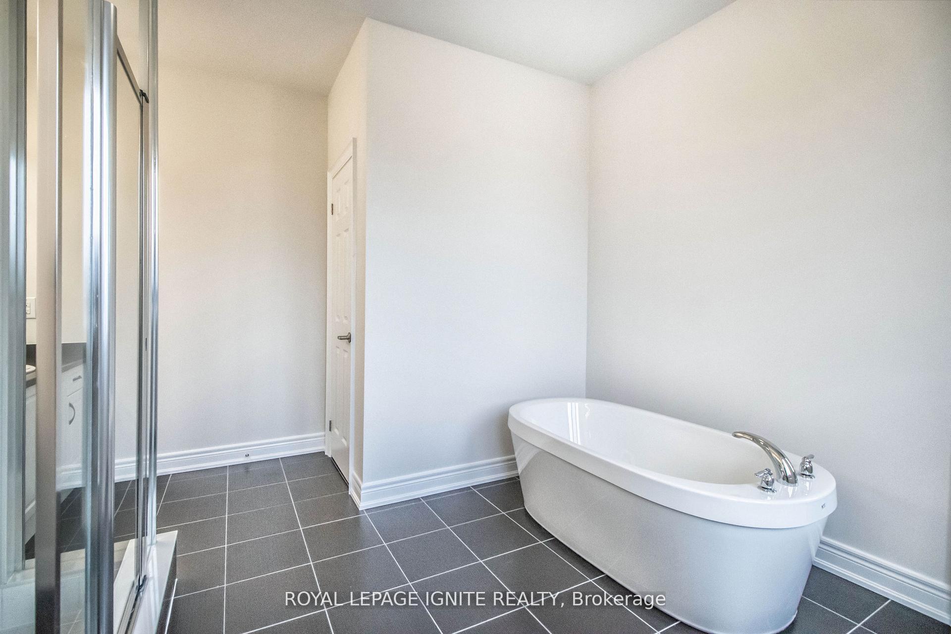 Photo 39 of 61 St Ives Crescent, Whitby, Rural Whitby — HOMEH