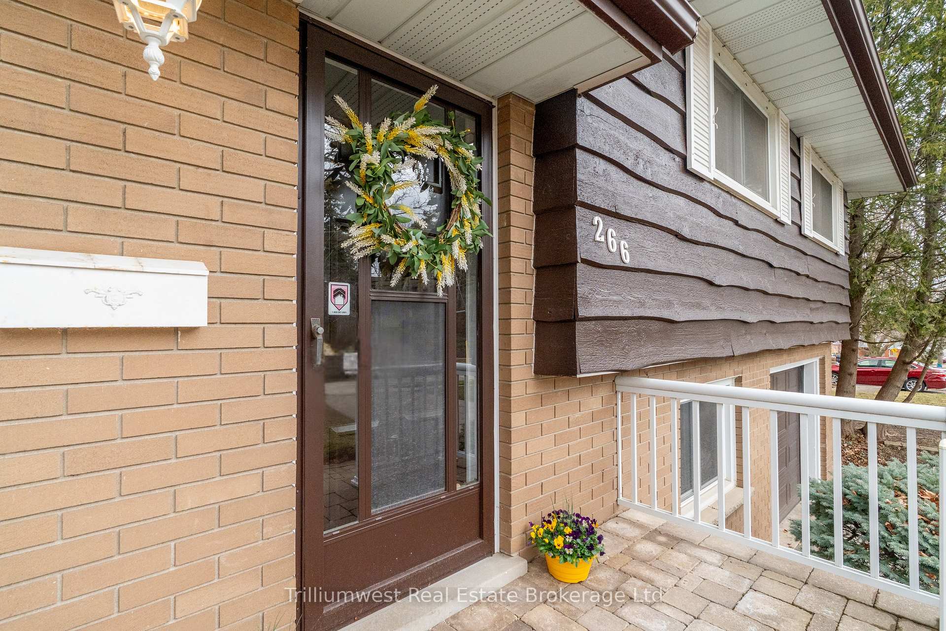 Photo 3 of 266 Lincoln Road, Waterloo — HOMEH