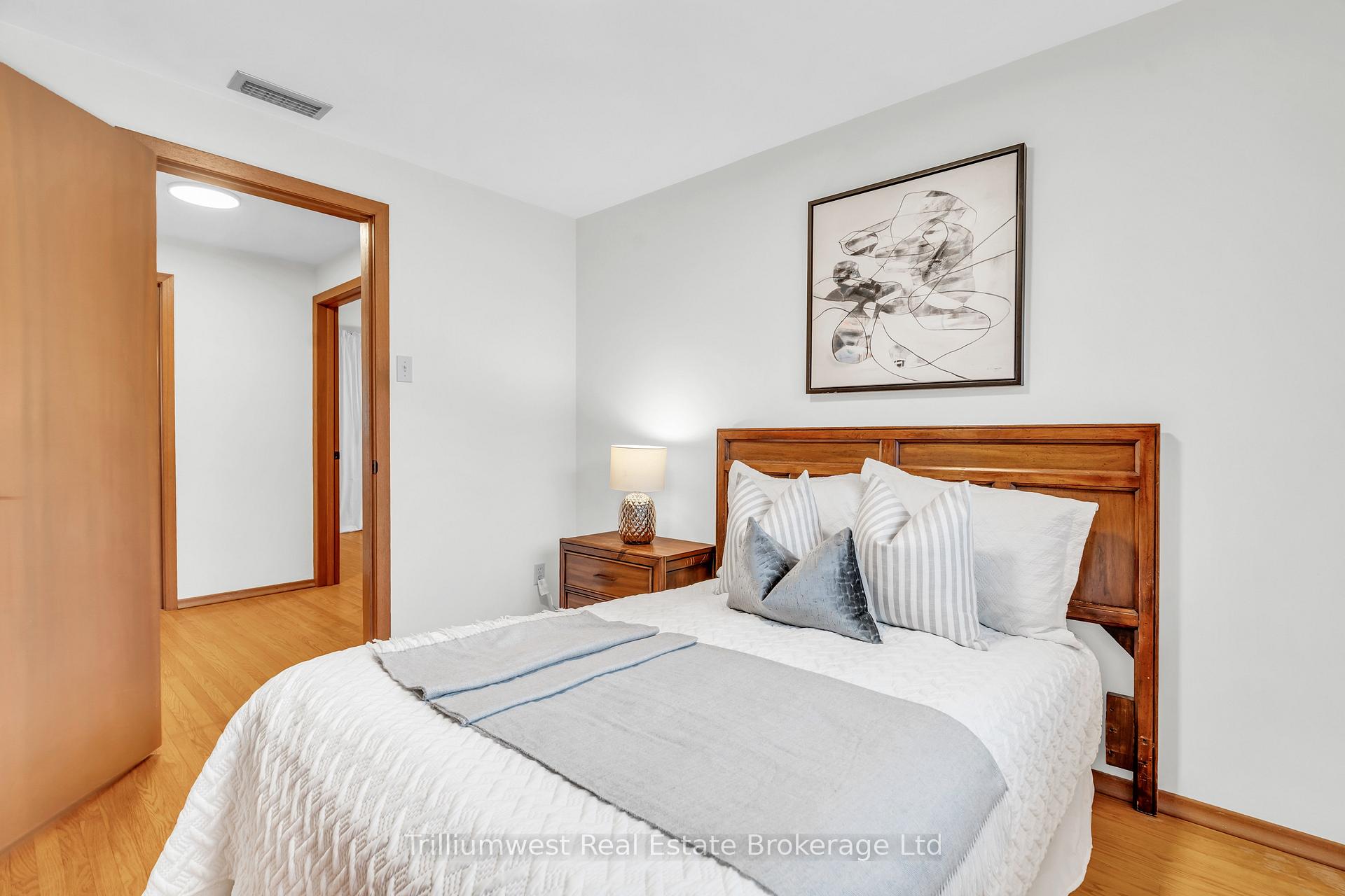 Photo 21 of 266 Lincoln Road, Waterloo — HOMEH