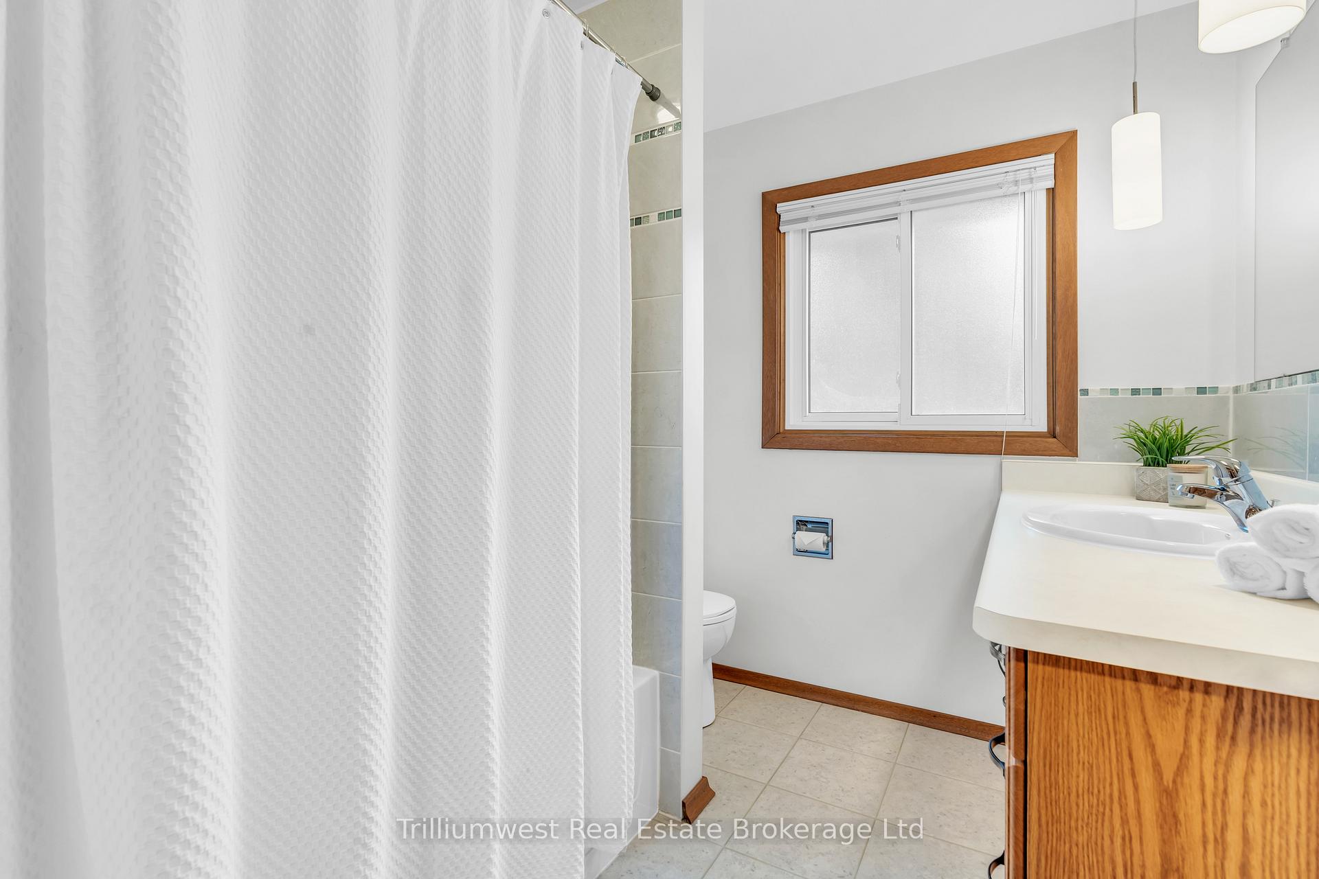 Photo 25 of 266 Lincoln Road, Waterloo — HOMEH
