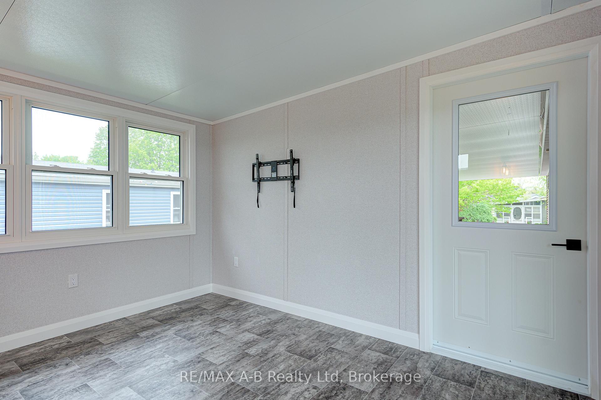 Photo 40 of Unit 975, 316489 31st Line, Zorra, Rural Zorra — HOMEH