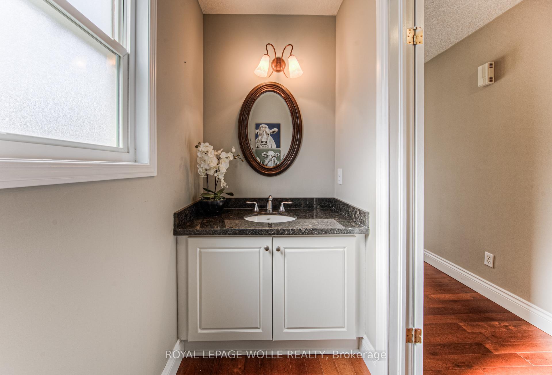 Photo 4 of 759 Butternut Avenue, Waterloo, Columbia Forest — HOMEH