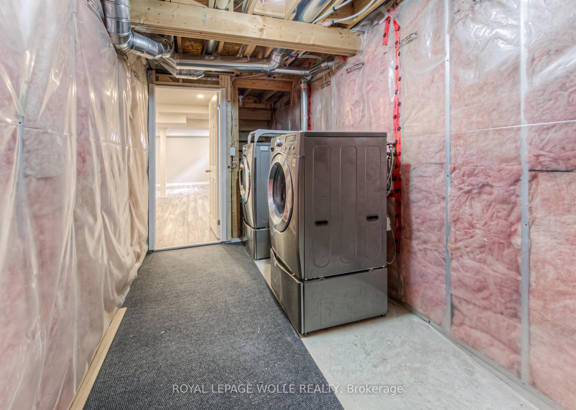 Photo 33 of 759 Butternut Avenue, Waterloo, Columbia Forest — HOMEH