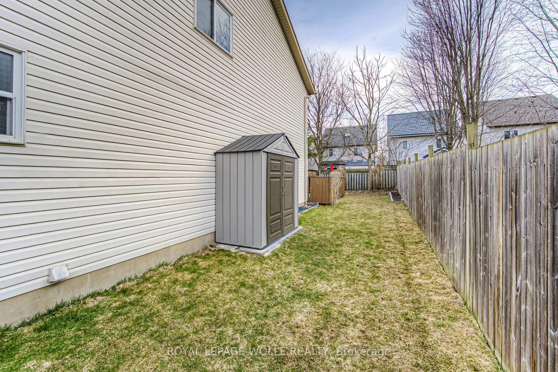 Photo 37 of 759 Butternut Avenue, Waterloo, Columbia Forest — HOMEH